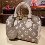 Louis Vuitton Women's Bag.