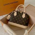 Louis Vuitton Women's Bag.
