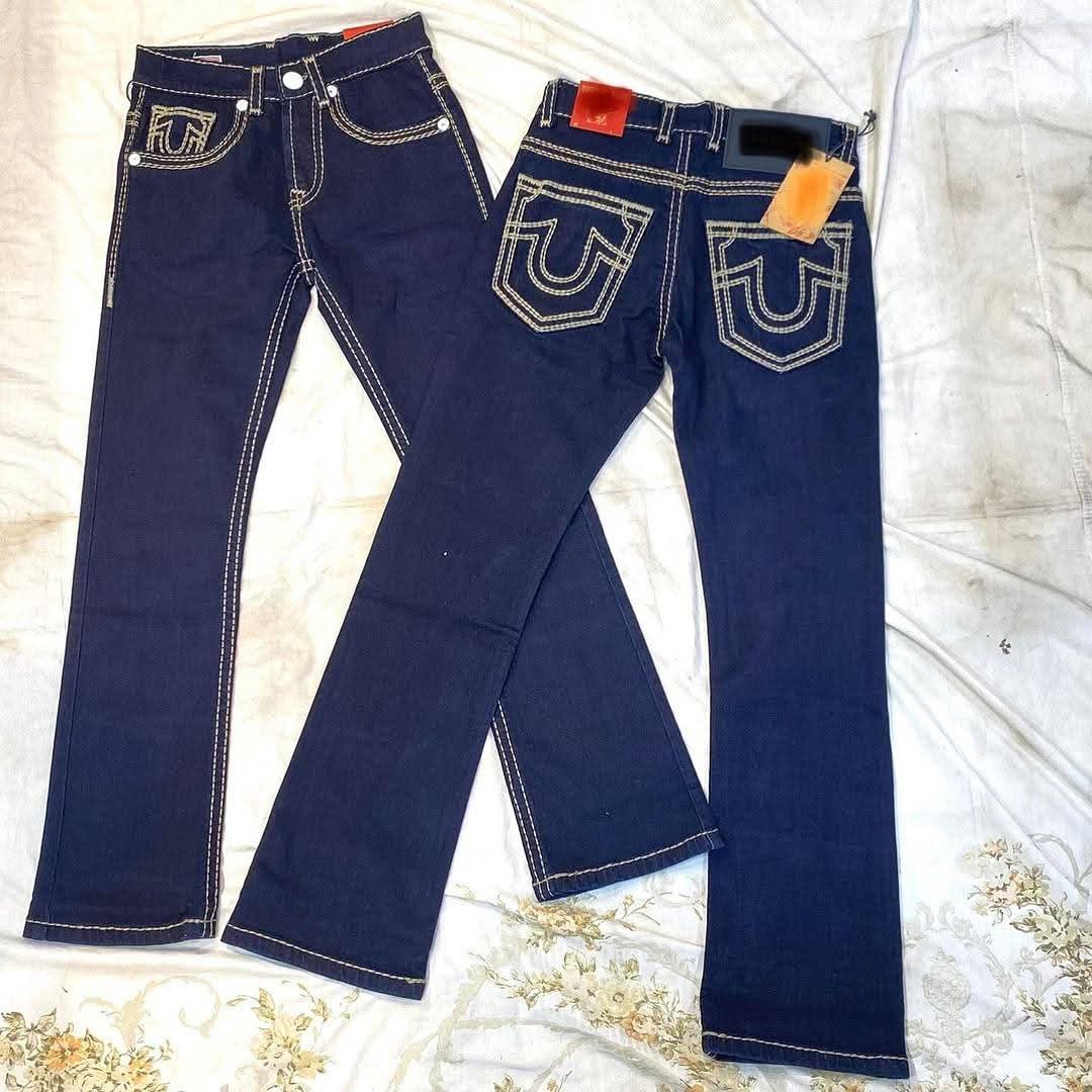 2025/10/1000097977.jpg True Religion Boot Cut Denim Jeans Pant. - Image 1