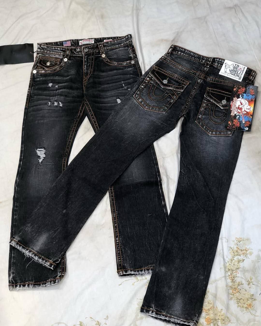 2025/10/1000097984.jpg True Religion Boot Cut Denim Jeans Pant. - Image 1