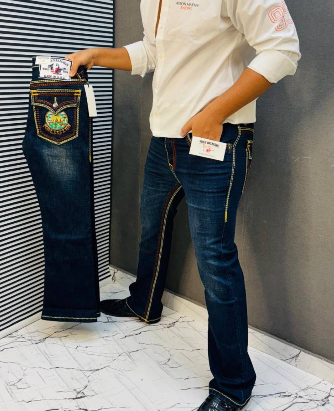 2025/10/1000135381.jpg True Religion Boot Cut Denim Jeans Pant. - Image 1