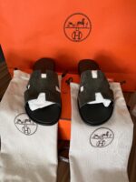 Hermes Slippers For Men With Authentic Packing.