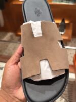 Hermes Slippers For Men With Authentic Packing. - Image 11