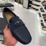 PEDRO MENS CASUAL SHOES WITH AUTHENTIC PACKING .