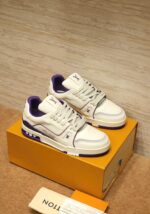 Louis Vuitton Men's Trainer Shoes With Original Packing. - Image 8