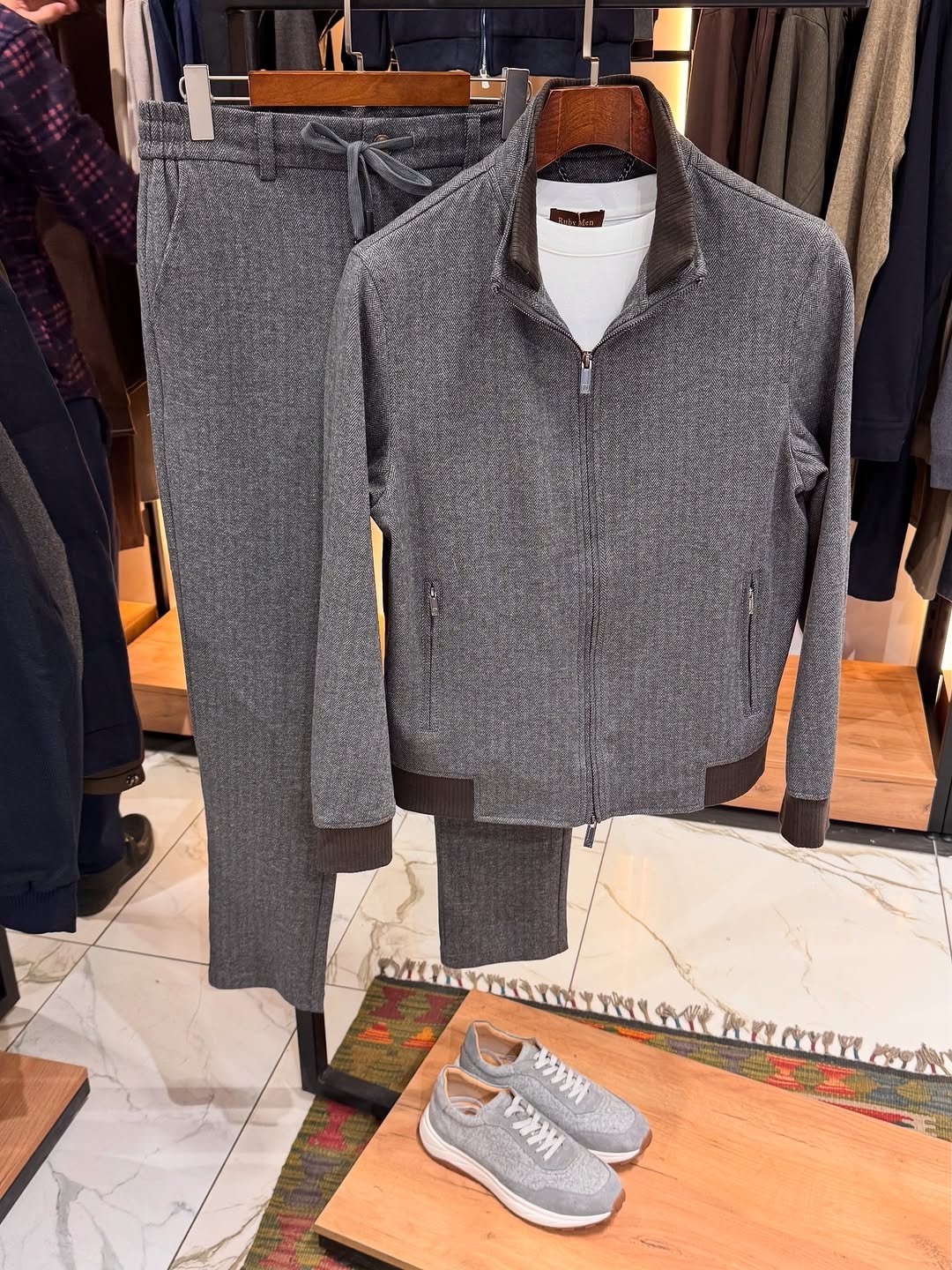 2025/11/1000158292.jpg Lora Piana Zip Jacket With Pant Two Pics Set. - Image 1