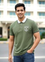 Louis Vuitton Men's Polo Shirt With Original Packing. - Image 4