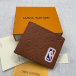 Louis Vuitton Wallet With Original Packing. - Image 13