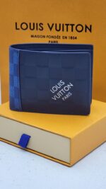 Louis Vuitton Wallet With Original Packing. - Image 11