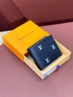Louis Vuitton Wallet With Original Packing. - Image 6