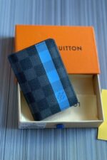 Louis Vuitton Wallet With Original Packing. - Image 9