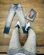 Louis Vuitton Men's Denim Jeans Pant With Original Packing. - Image 5